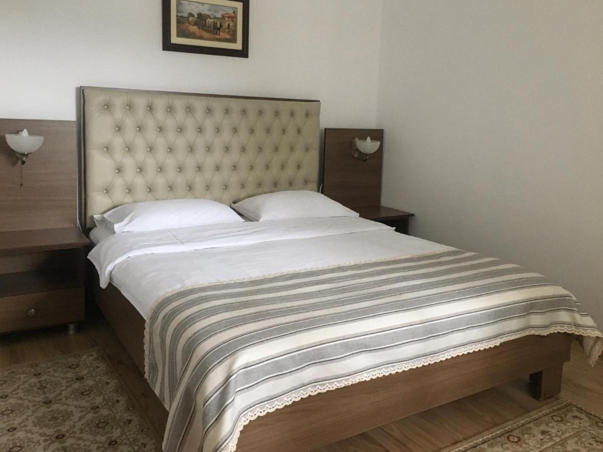 Colibiţa 恩西安旅馆酒店 外观 照片
